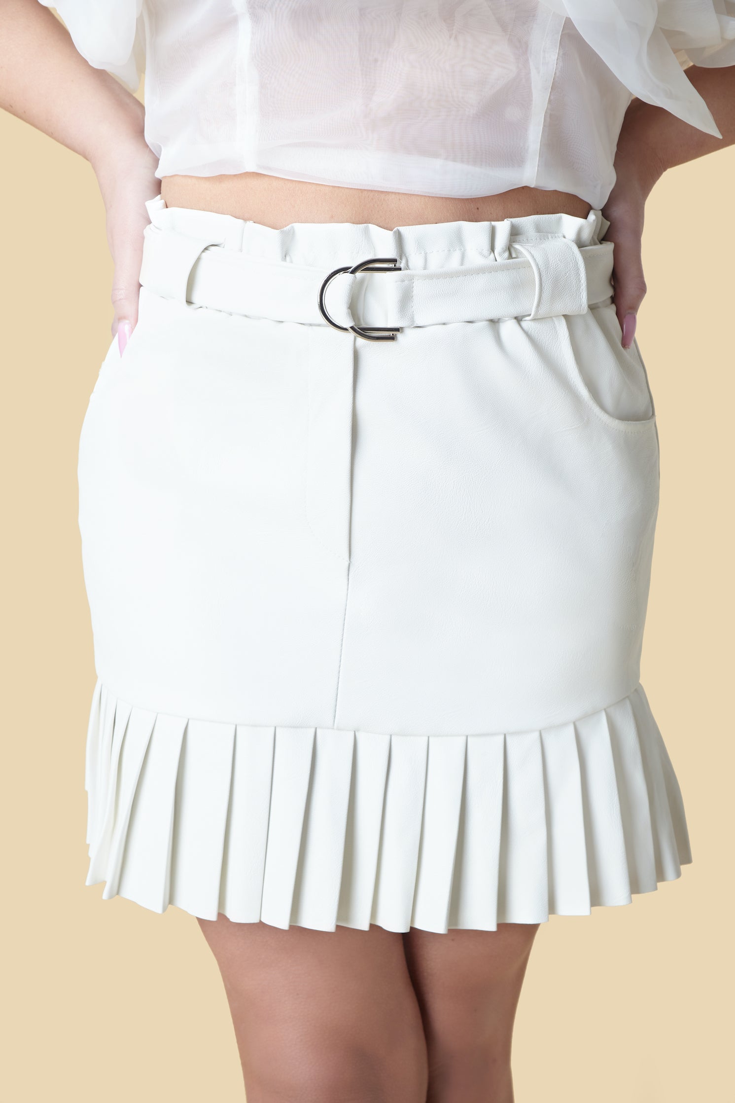 White Faux Leather Belt Detail Mini Skirt